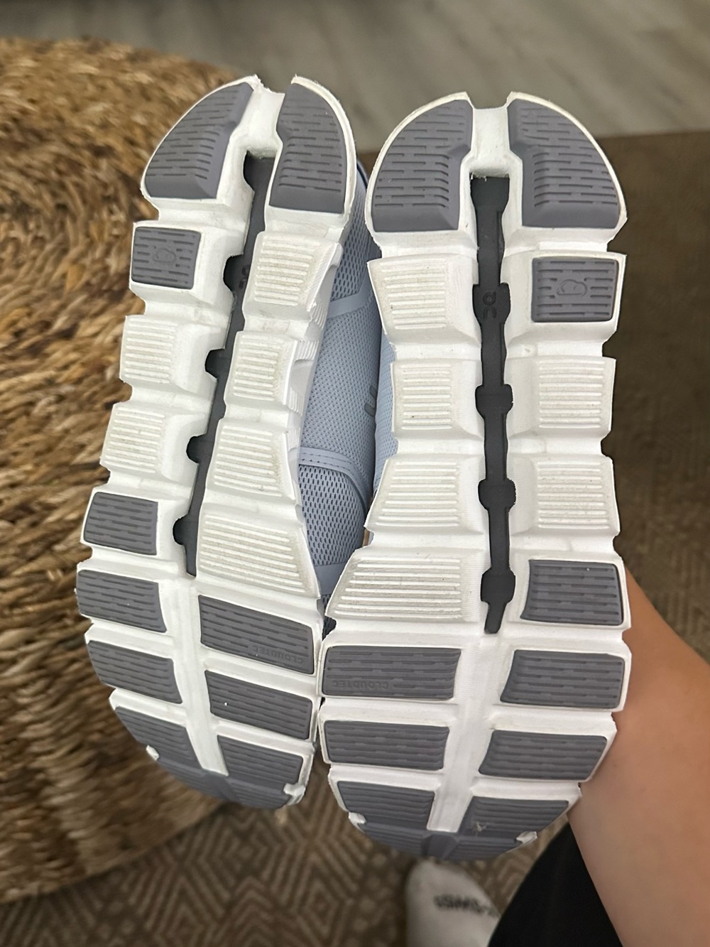 Never worn On Running Cloud Running Shoes in Light Blue - Picture 4 of 6